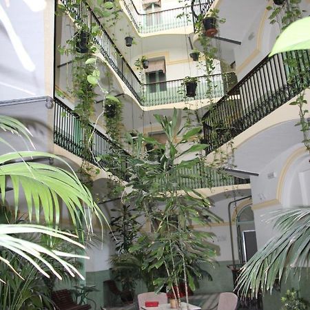 Hotel Peninsular Barcellona Esterno foto