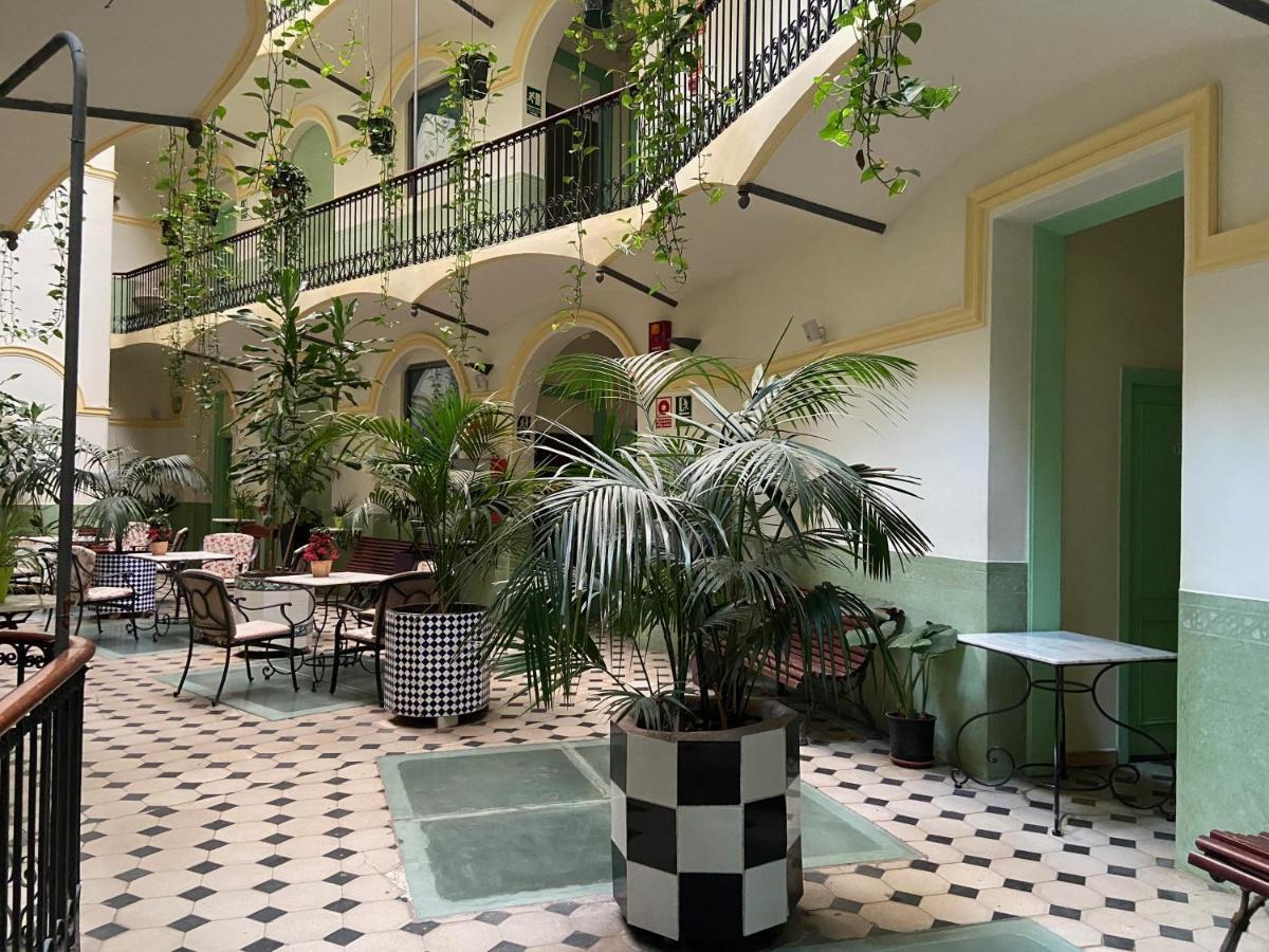 Hotel Peninsular Barcellona Esterno foto