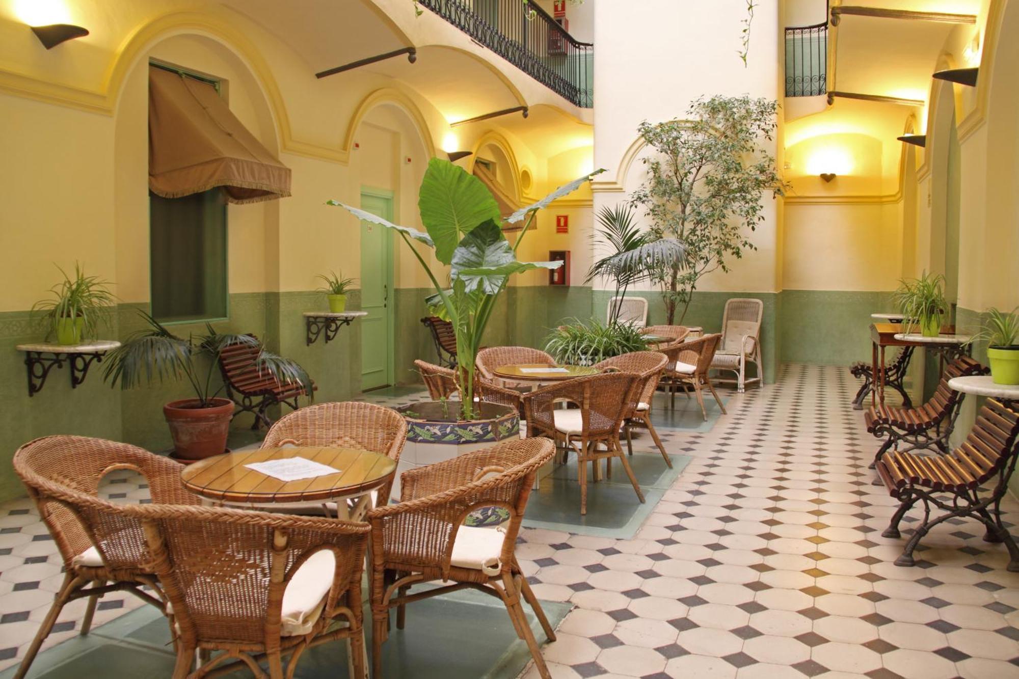 Hotel Peninsular Barcellona Esterno foto